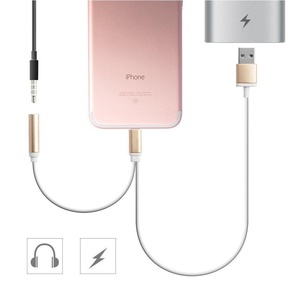 iPhone аксессуары Apple iPhone 7/7 Plus USB питание + адаптер 3.5 mm